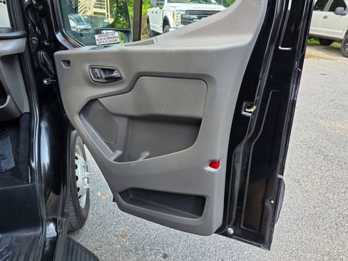Used 2024 Ford Transit 350 XLT RWD image 31