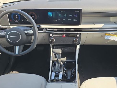 New 2026 Hyundai Tucson SEL FWD image 18