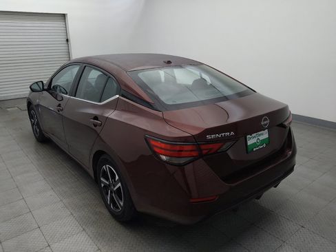 Used 2025 Nissan Sentra SV FWD image 5