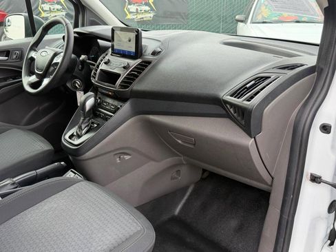 Used 2021 Ford Transit Connect XLT image 20