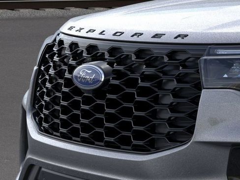 New 2026 Ford Explorer ST-Line AWD/4WD image 19