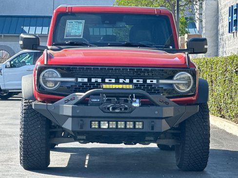 Used 2023 Ford Bronco Wildtrak image 9