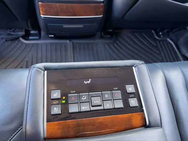 Used 2017 Lexus LX 570 4WD w/ Luxury Package image 22