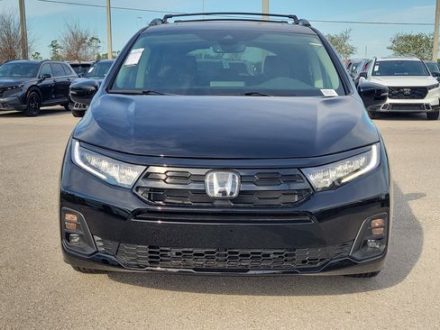 New 2026 Honda Odyssey Touring image 2