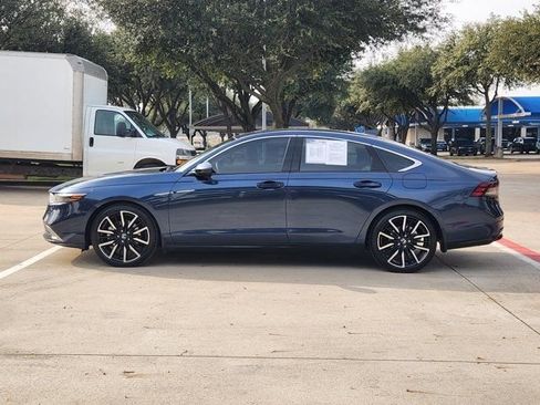 Used 2025 Honda Accord Touring image 12