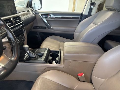 Used 2022 Lexus GX 460 Premium image 12
