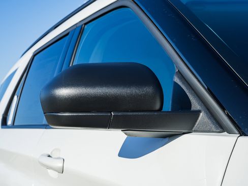 New 2026 Ford Explorer Active w/ Active Comfort Package image 17