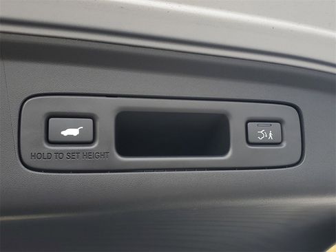 Certified 2025 Acura ADX FWD image 11