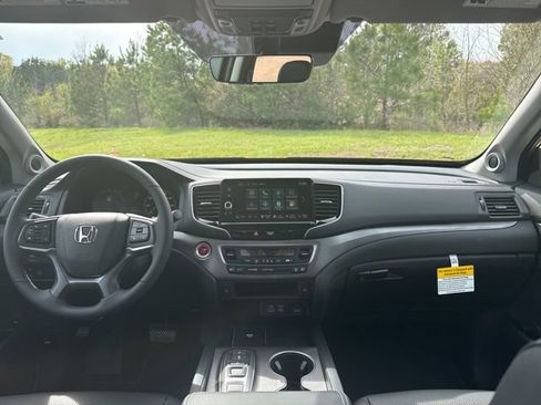 New 2026 Honda Ridgeline RTL image 17