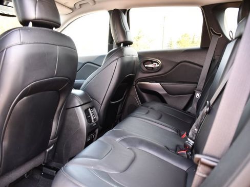 Used 2022 Jeep Cherokee Latitude Lux image 20