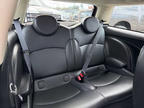 Used 2011 MINI Cooper Hardtop image 20
