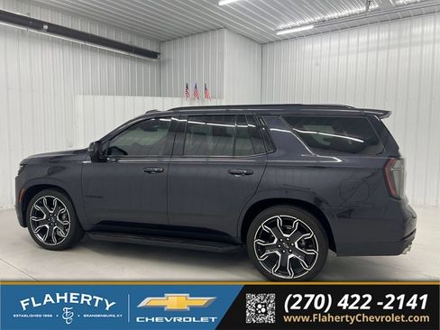 Used 2025 Chevrolet Tahoe RST w/ RST Capability Package AWD/4WD image 5