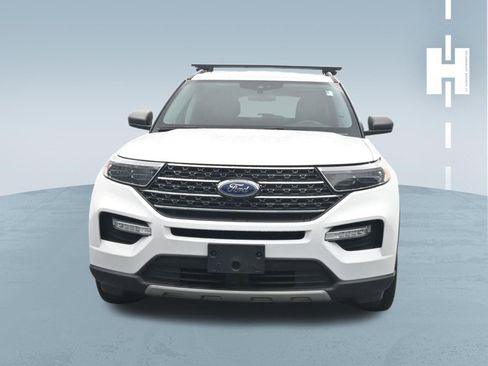 Used 2021 Ford Explorer XLT w/ Equipment Group 202A RWD image 2