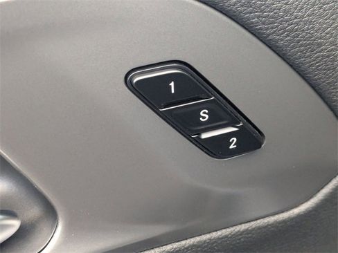 New 2026 Chrysler Pacifica Select image 10