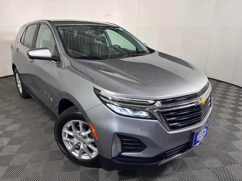 Used 2024 Chevrolet Equinox LT FWD image 2