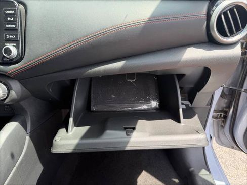 Used 2024 Nissan Versa SR FWD image 10