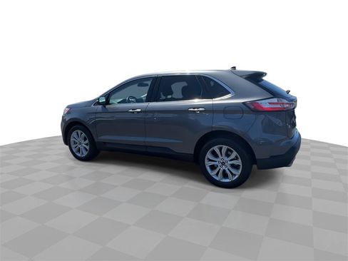 Used 2024 Ford Edge Titanium image 5
