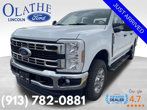 Used 2025 Ford F250 XLT image 1