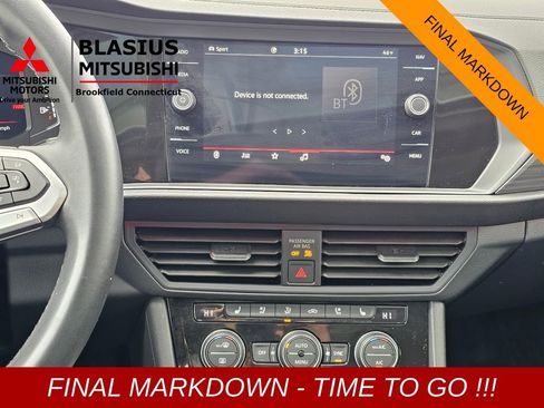 Used 2024 Volkswagen Jetta SEL image 24