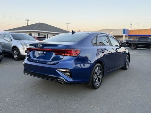 Used 2019 Kia Forte LXS FWD image 6