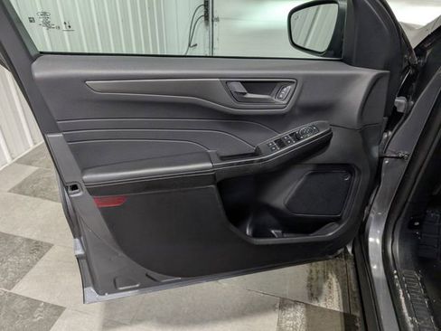 Used 2025 Ford Escape Active image 12