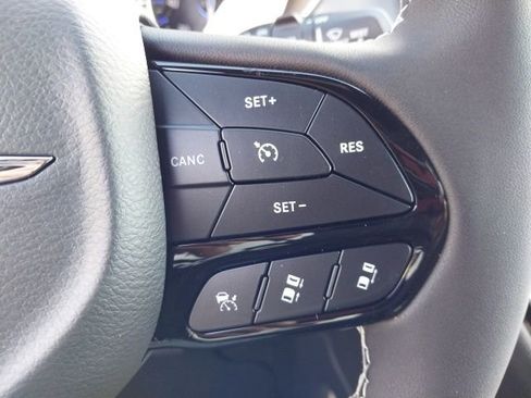 New 2026 Chrysler Pacifica Limited w/ S Appearance Package image 12