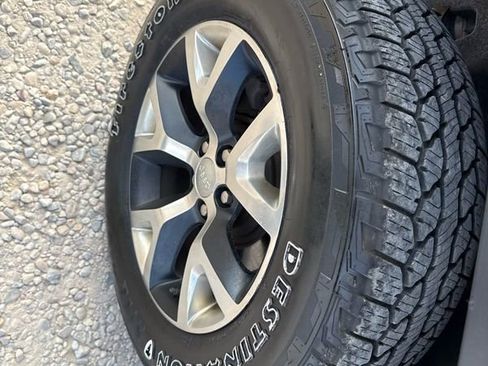 Used 2015 Jeep Cherokee Trailhawk w/ Trailer Tow Group image 34