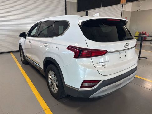 Used 2019 Hyundai Santa Fe SEL FWD image 4