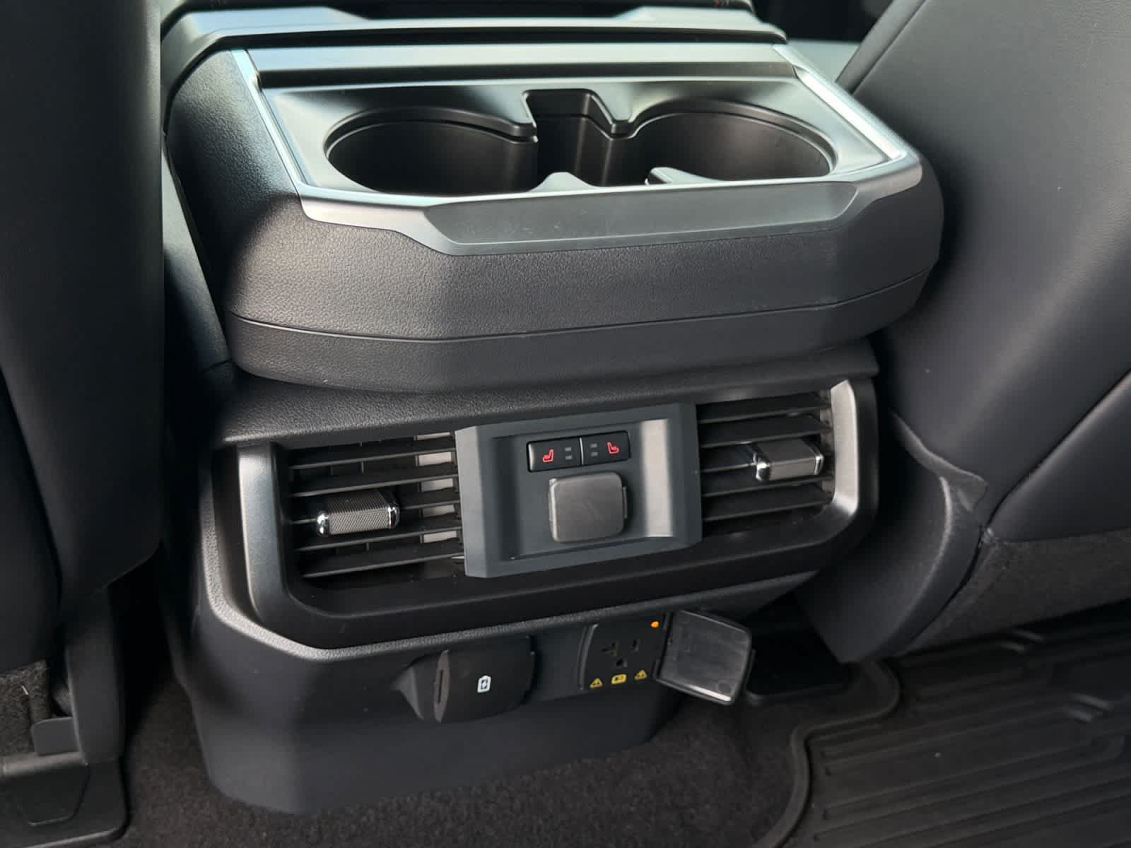 Used 2025 Ford F150 Raptor AWD/4WD image 17