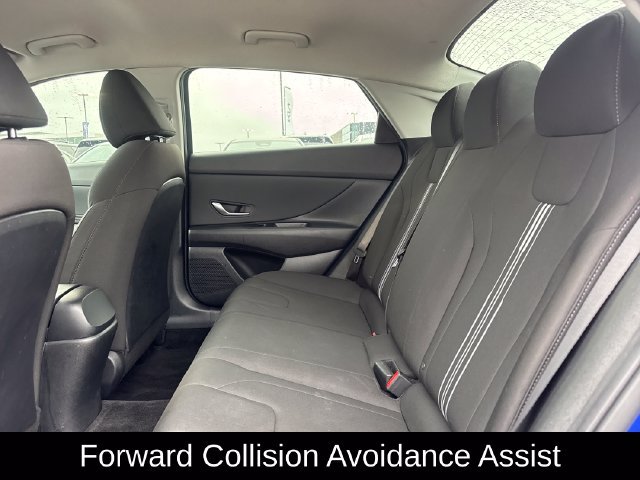 Used 2023 Hyundai Elantra SEL w/ Convenience Package FWD image 11