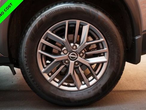 Certified 2022 Nissan Rogue S image 74