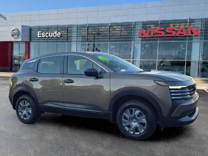 Certified 2025 Nissan Kicks S
