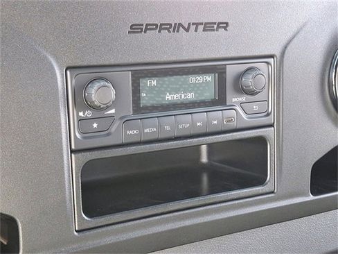 Used 2025 Mercedes-Benz Sprinter 2500 image 16
