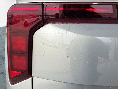 New 2026 Kia Carnival EX FWD image 42