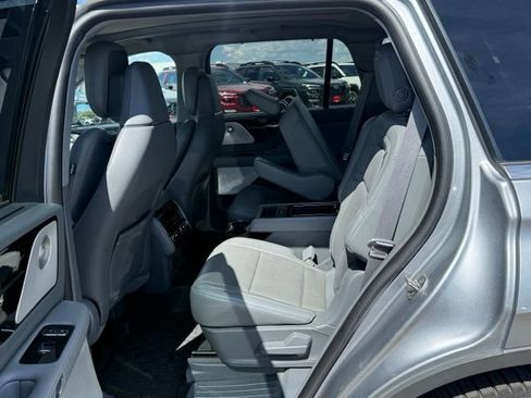 Used 2020 Lincoln Aviator Reserve w/ Equipment Group 202A AWD/4WD image 17