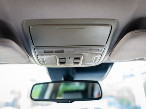 Used 2018 Honda CR-V Touring image 28