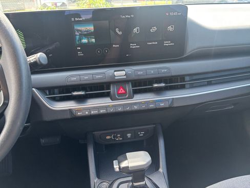 Used 2025 Kia K4 FWD image 17
