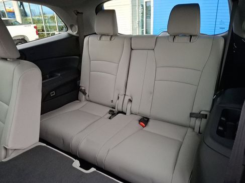 Used 2022 Honda Pilot Touring image 10