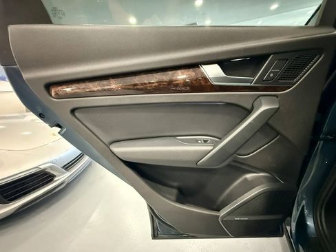 Used 2018 Audi Q5 2.0T Premium Plus image 32