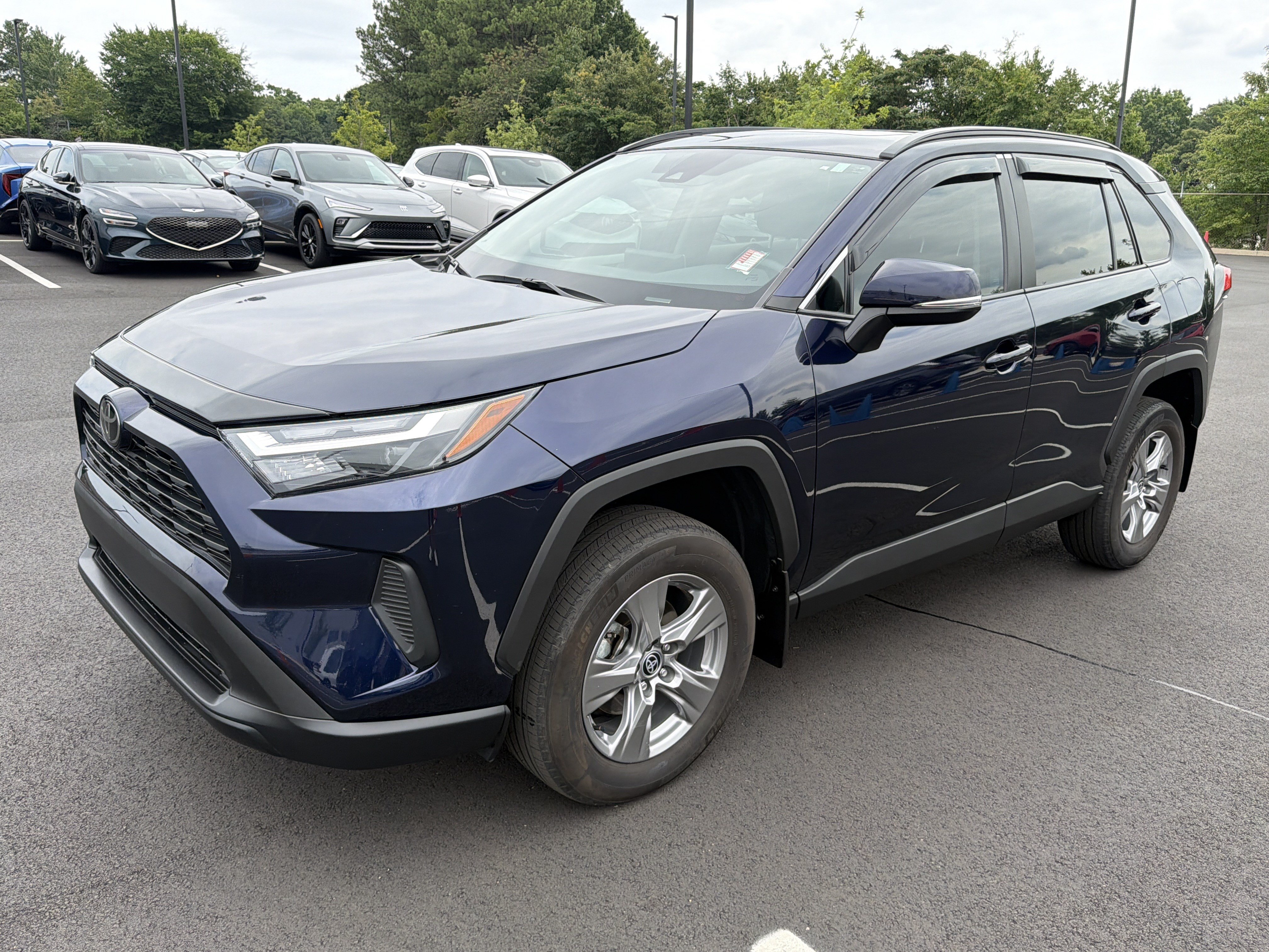 Used 2024 Toyota RAV4 XLE w/ Convenience Package FWD image 3