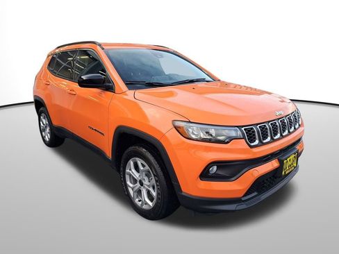 New 2026 Jeep Compass Latitude image 8