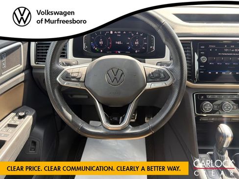 Certified 2023 Volkswagen Atlas Cross Sport SEL R-Line AWD/4WD image 17