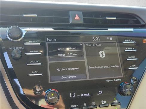 Certified 2020 Toyota Camry XLE FWD image 18