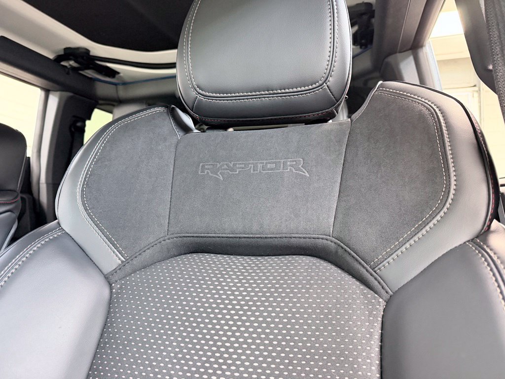 Used 2025 Ford Bronco Raptor w/ Interior Carbon Fiber Pack AWD/4WD image 15