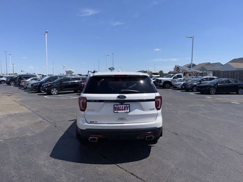 Used 2017 Ford Explorer Sport AWD/4WD image 6