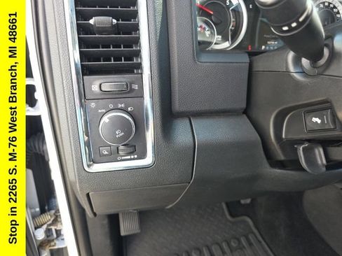 Used 2016 RAM 3500 Laramie AWD/4WD image 17