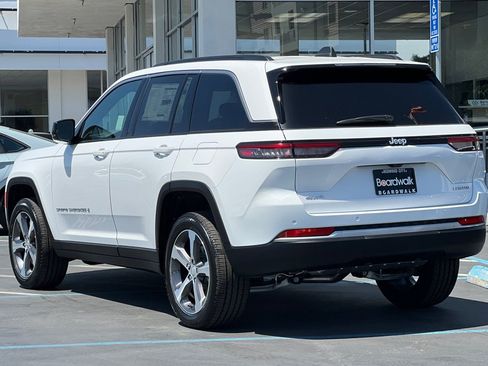 New 2026 Jeep Grand Cherokee Limited AWD/4WD image 6