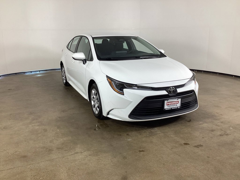 Used 2025 Toyota Corolla LE FWD image 3