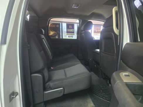 Used 2010 Chevrolet Silverado 1500 LT w/ Power Pack Plus image 16
