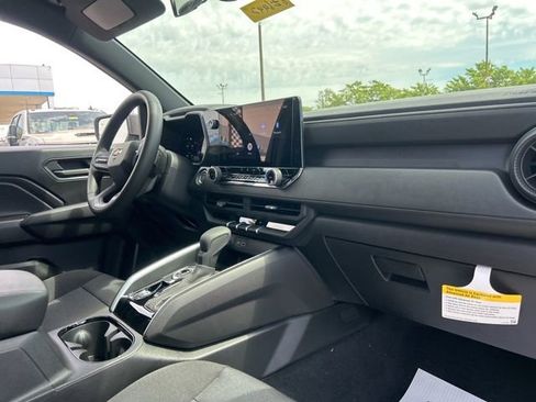 New 2026 Chevrolet Colorado W/T AWD/4WD image 32
